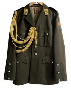 Uniform (4)