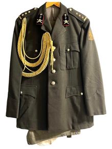 Uniform (2)